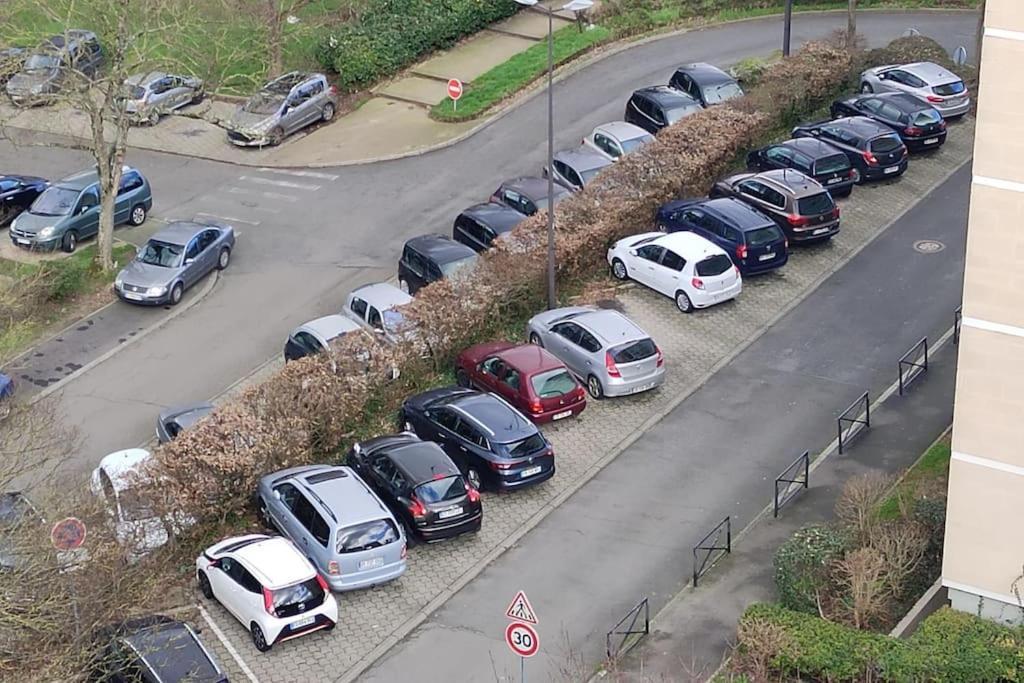 Charmant Appartement Proche Melun Centre Ville Exterior photo